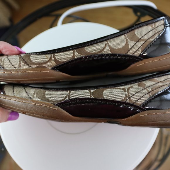 Coach Monogram Flats - Picture 5 of 12